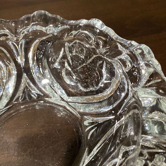 Heavy Crystal Glass Candy Dish Ashtray with Rose Design by Pasari - Picture 4 of 10
